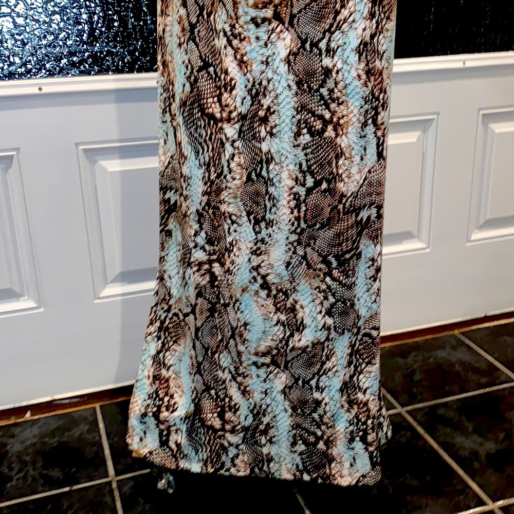 Cache evening gown, classy sexy & beautiful S/M pictures do it no justice - Picture 6 of 13